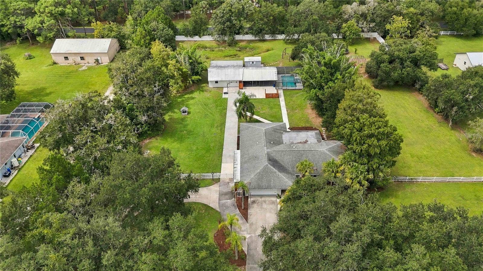 7402 CASTLE DRIVE, Sarasota, FL 34240 7402 CASTLE DRIVE, Sarasota, FL 34240