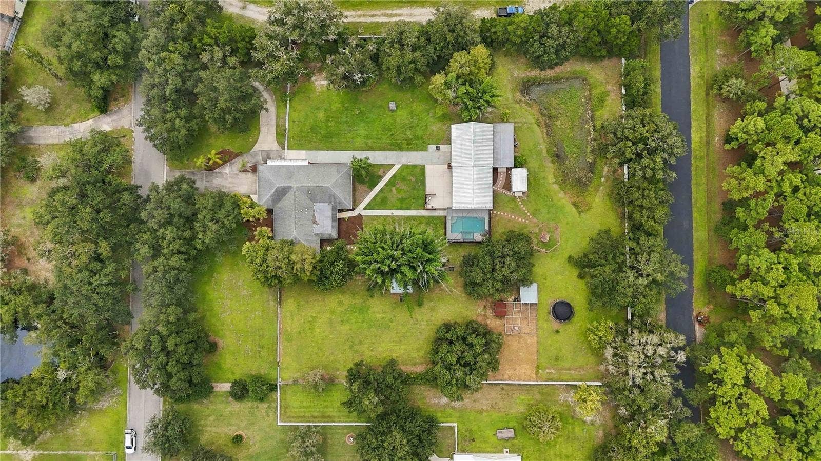 7402 CASTLE DRIVE, Sarasota, FL 34240 7402 CASTLE DRIVE, Sarasota, FL 34240