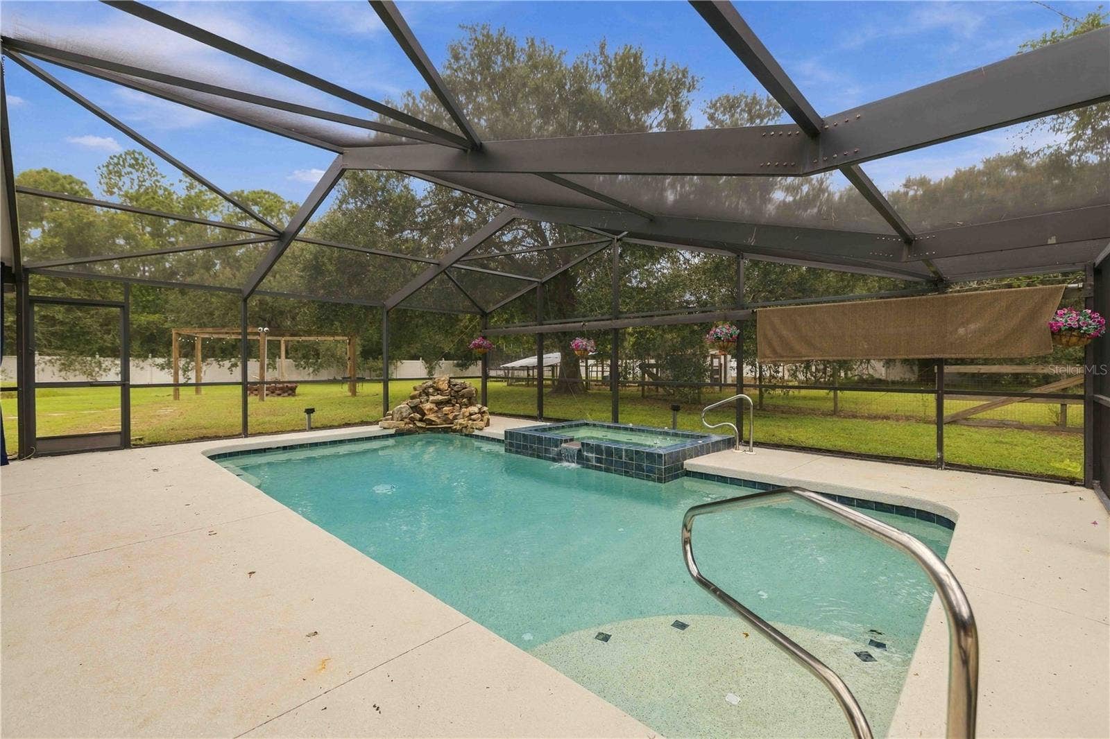 7402 CASTLE DRIVE, Sarasota, FL 34240 7402 CASTLE DRIVE, Sarasota, FL 34240