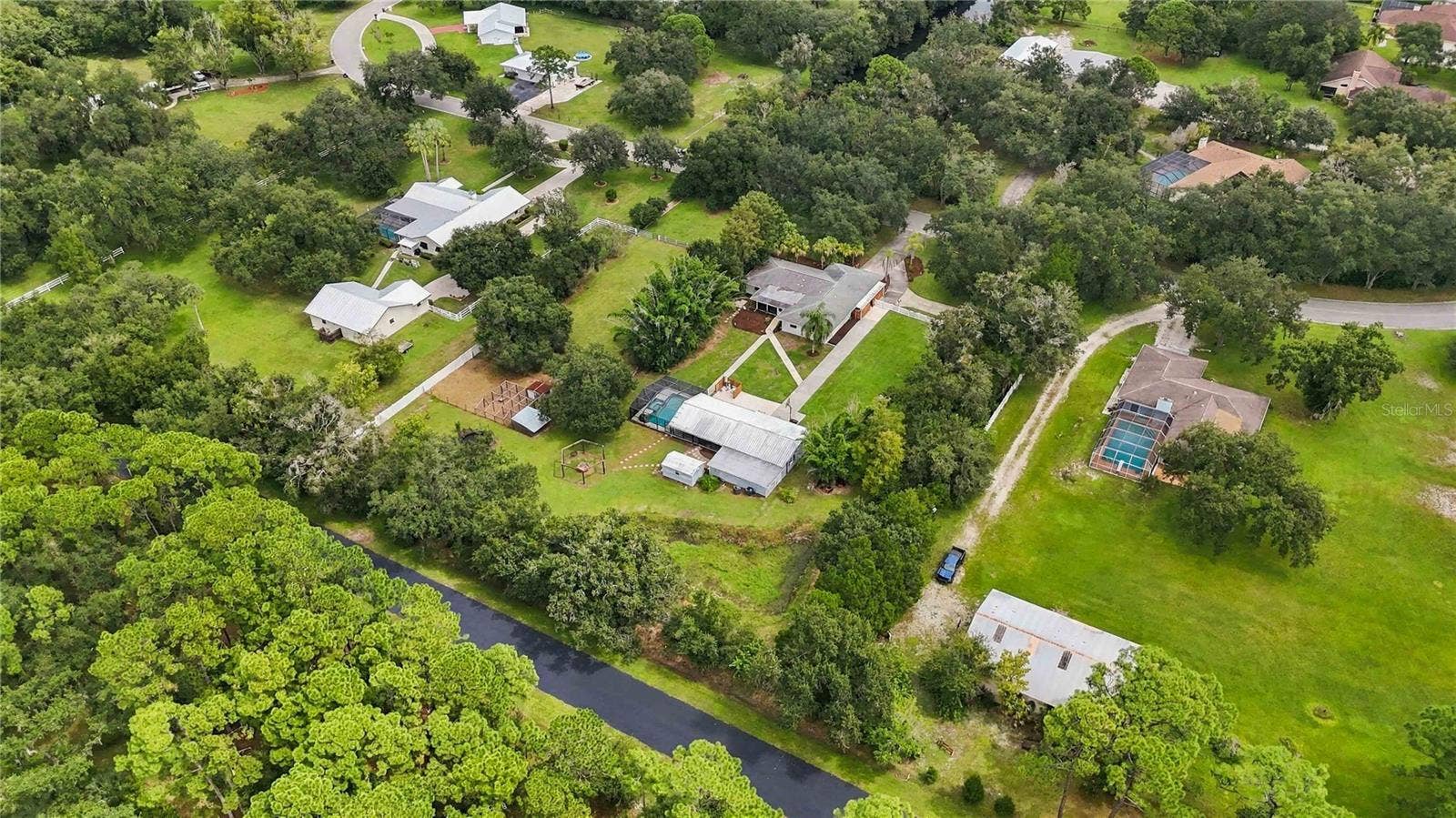7402 CASTLE DRIVE, Sarasota, FL 34240 7402 CASTLE DRIVE, Sarasota, FL 34240