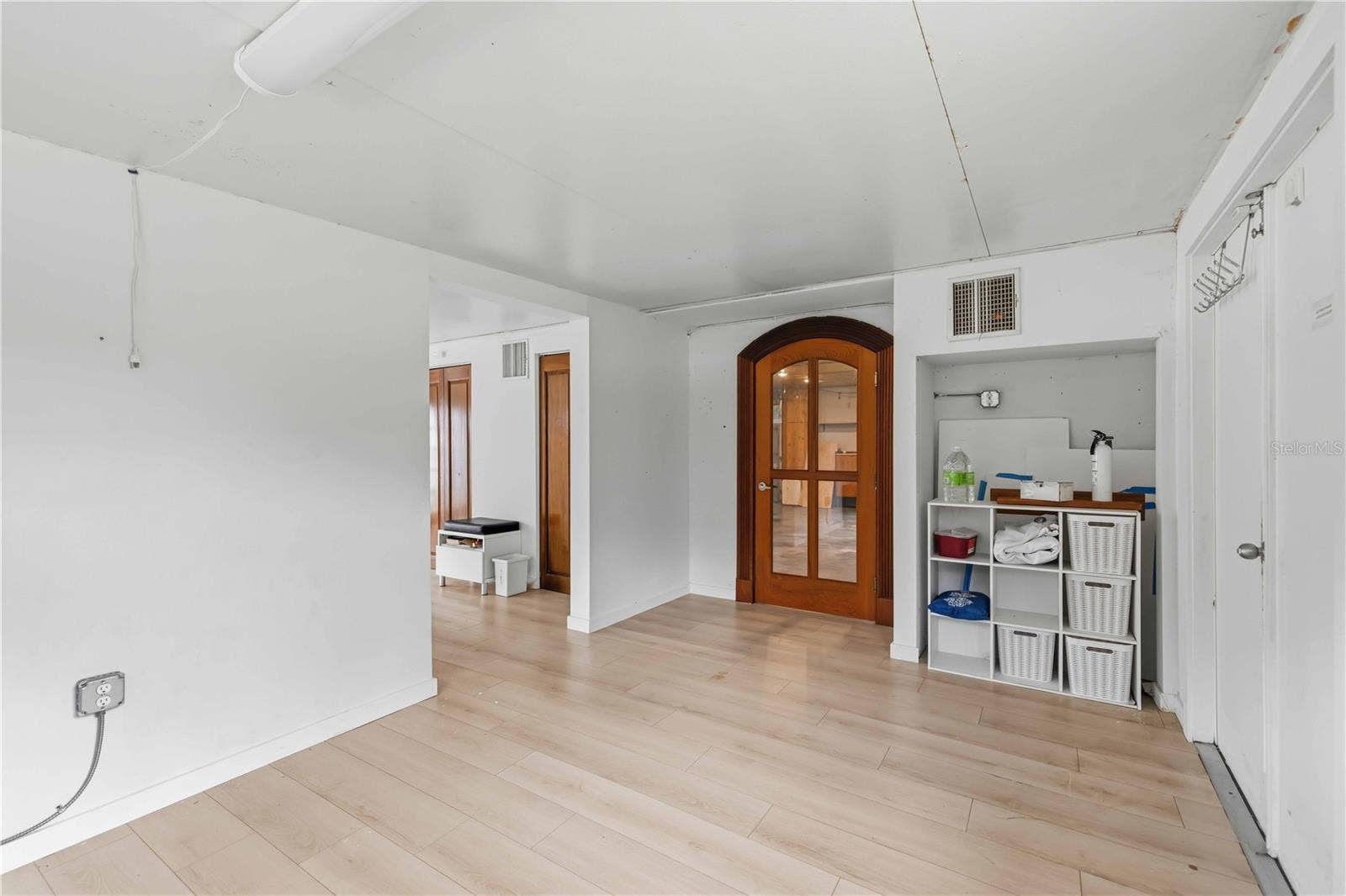 7402 CASTLE DRIVE, Sarasota, FL 34240 7402 CASTLE DRIVE, Sarasota, FL 34240