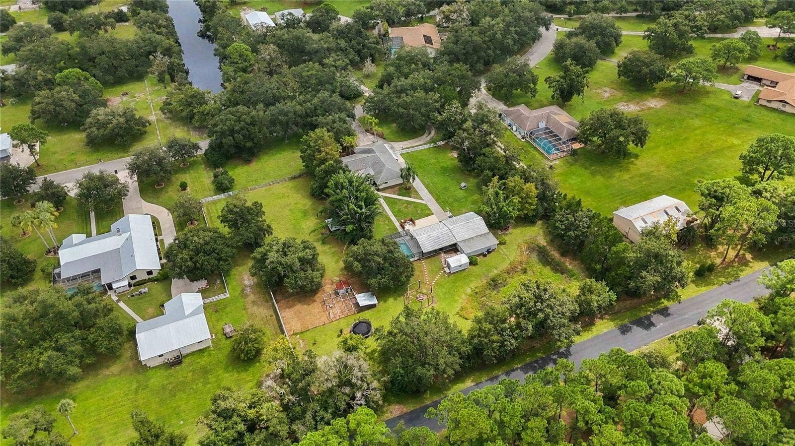 7402 CASTLE DRIVE, Sarasota, FL 34240 7402 CASTLE DRIVE, Sarasota, FL 34240