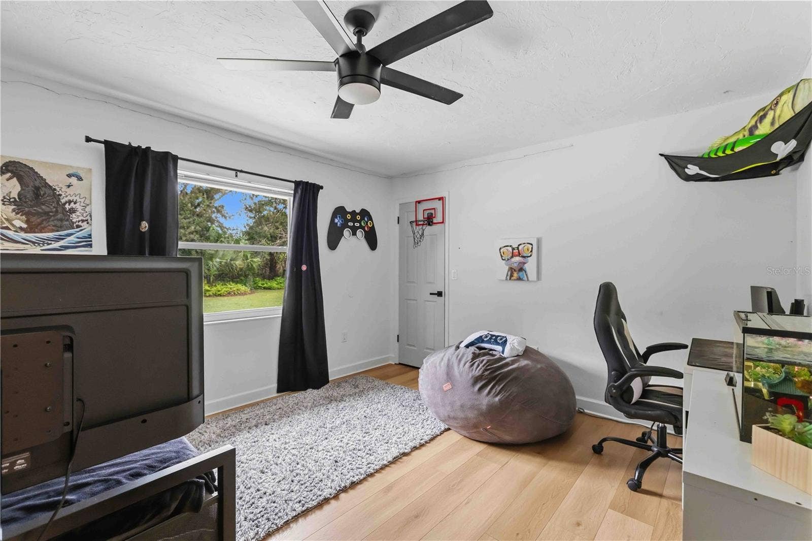 7402 CASTLE DRIVE, Sarasota, FL 34240 7402 CASTLE DRIVE, Sarasota, FL 34240