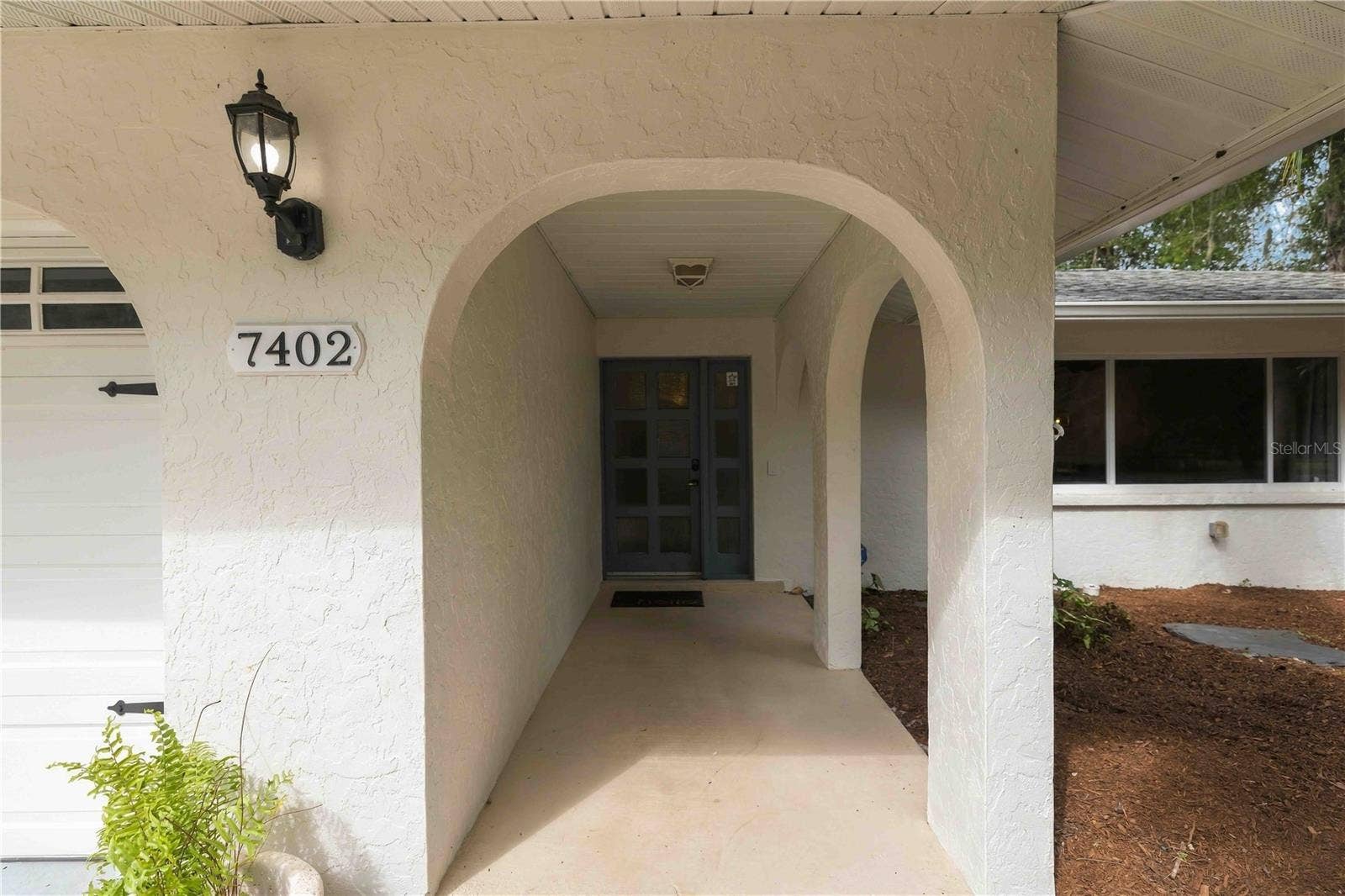 7402 CASTLE DRIVE, Sarasota, FL 34240 7402 CASTLE DRIVE, Sarasota, FL 34240