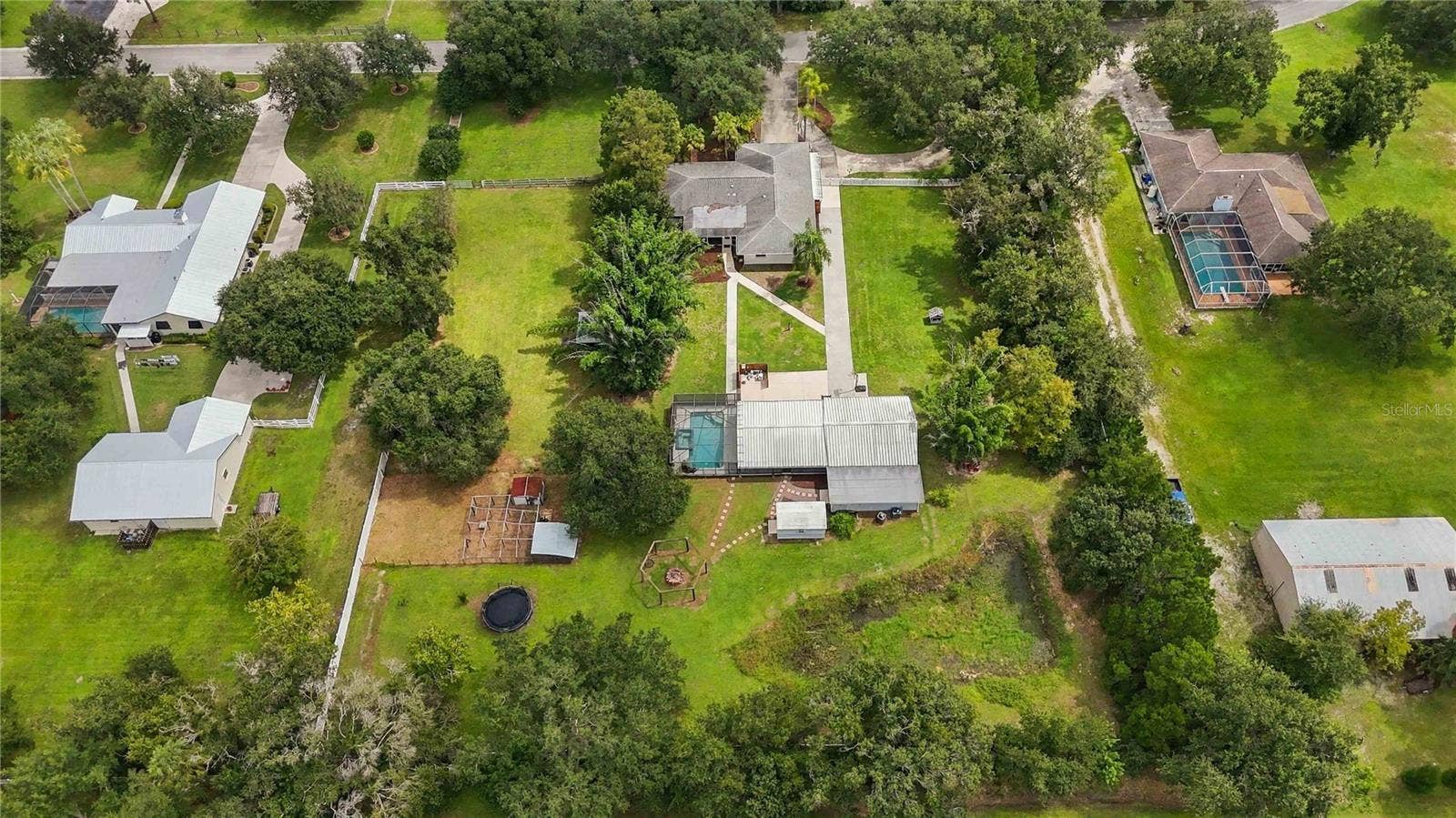 7402 CASTLE DRIVE, Sarasota, FL 34240 7402 CASTLE DRIVE, Sarasota, FL 34240
