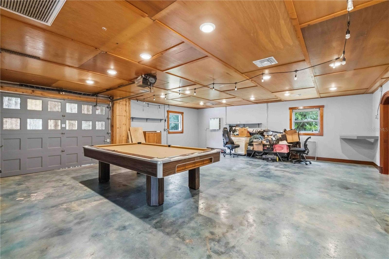 7402 CASTLE DRIVE, Sarasota, FL 34240 7402 CASTLE DRIVE, Sarasota, FL 34240