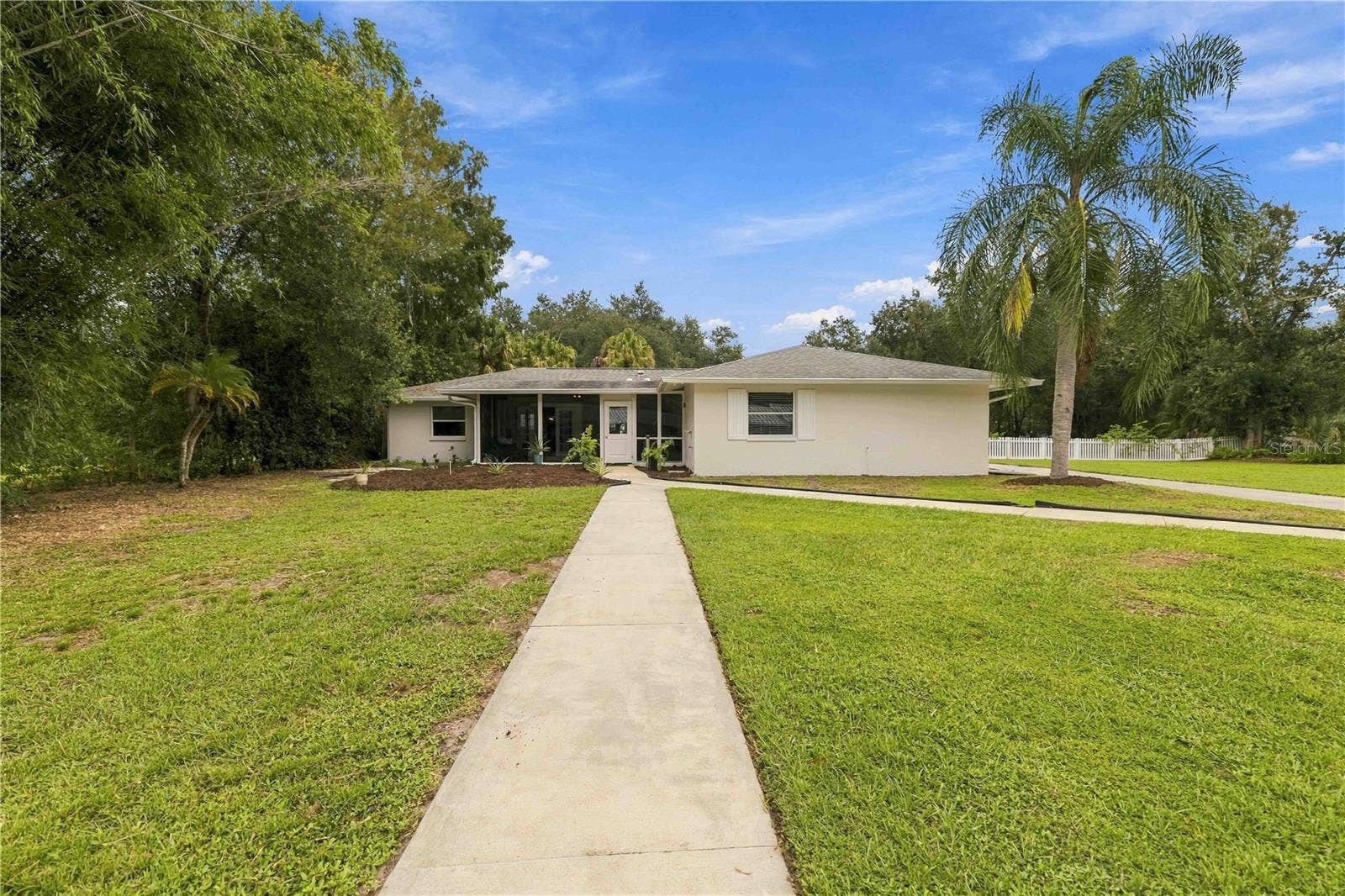 7402 CASTLE DRIVE, Sarasota, FL 34240 7402 CASTLE DRIVE, Sarasota, FL 34240