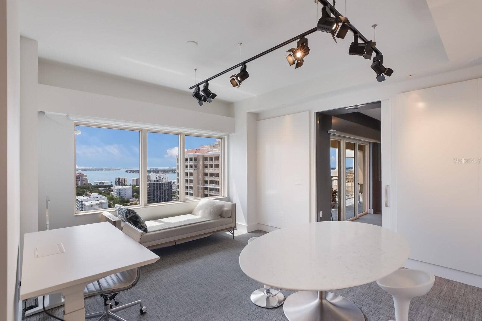 1111 RITZ CARLTON DRIVE, #1704, Sarasota, FL 34236 1111 RITZ CARLTON DRIVE, #1704, Sarasota, FL 34236