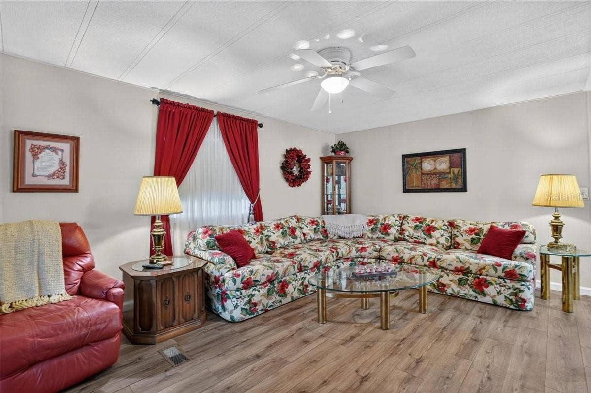 808 53RD AVENUE E, #283, Bradenton, FL 34203