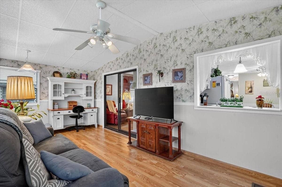 808 53RD AVENUE E, #283, Bradenton, FL 34203