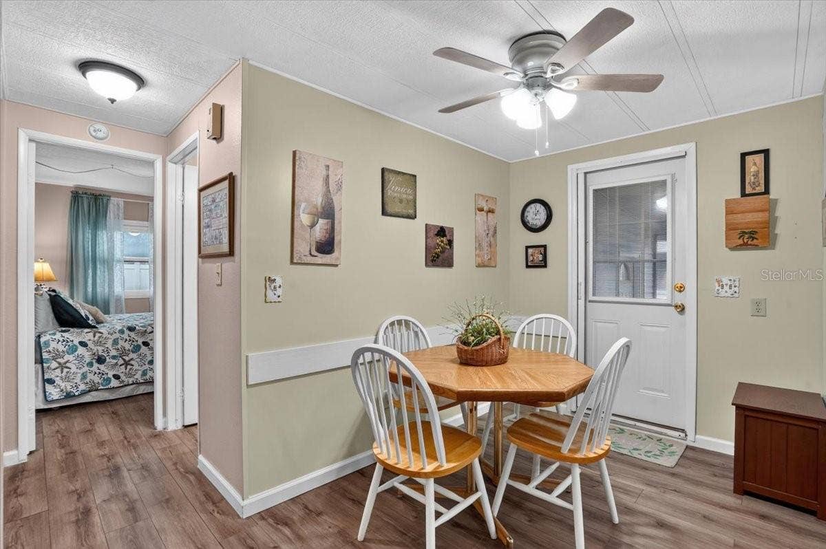 808 53RD AVENUE E, #283, Bradenton, FL 34203