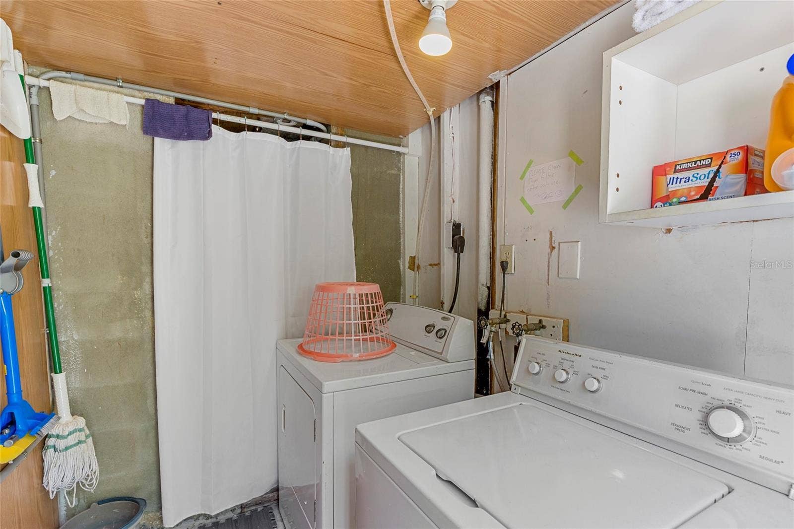 229 SHORE ROAD, Nokomis, FL 34275 229 SHORE ROAD, Nokomis, FL 34275