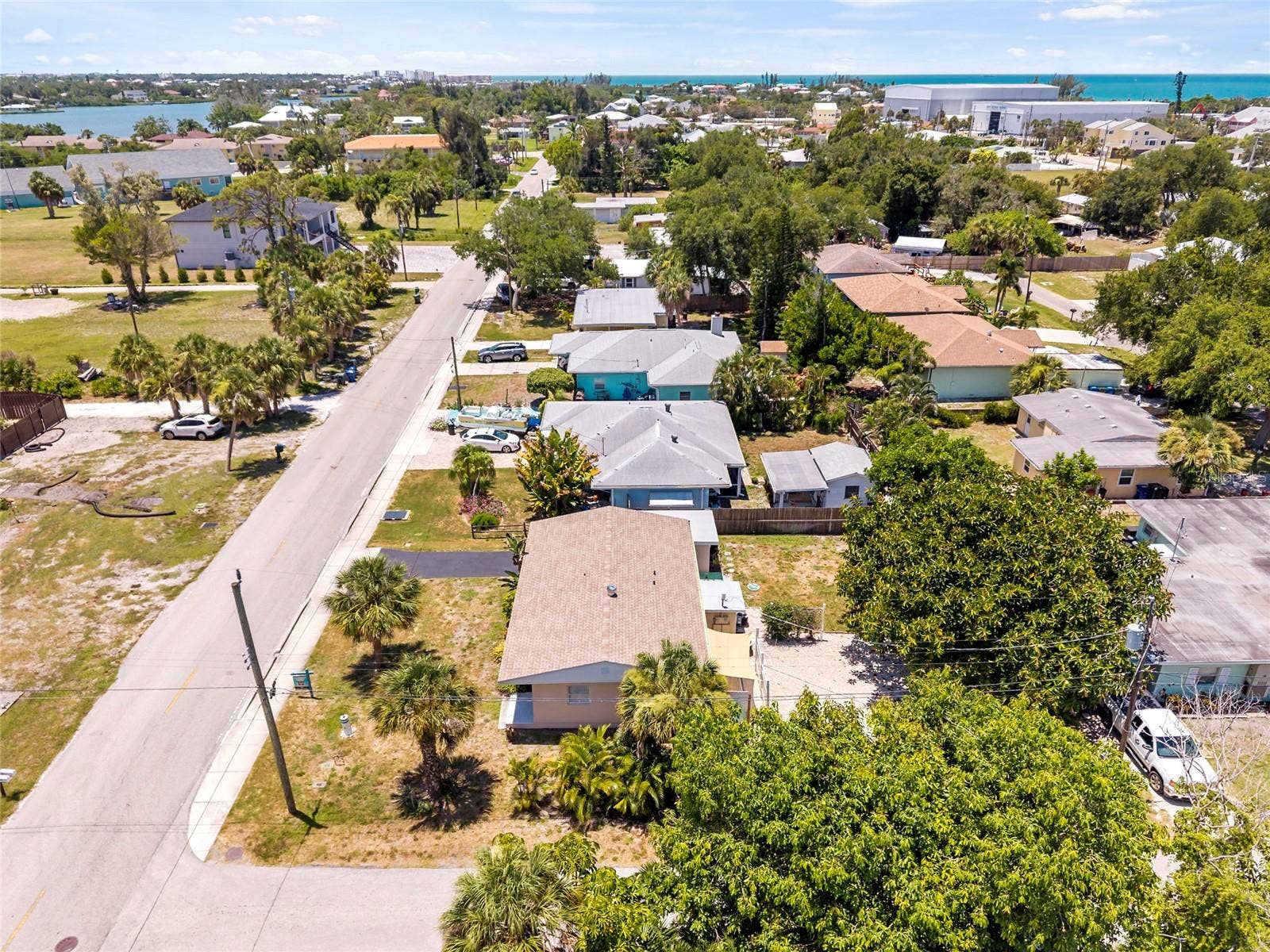 229 SHORE ROAD, Nokomis, FL 34275 229 SHORE ROAD, Nokomis, FL 34275