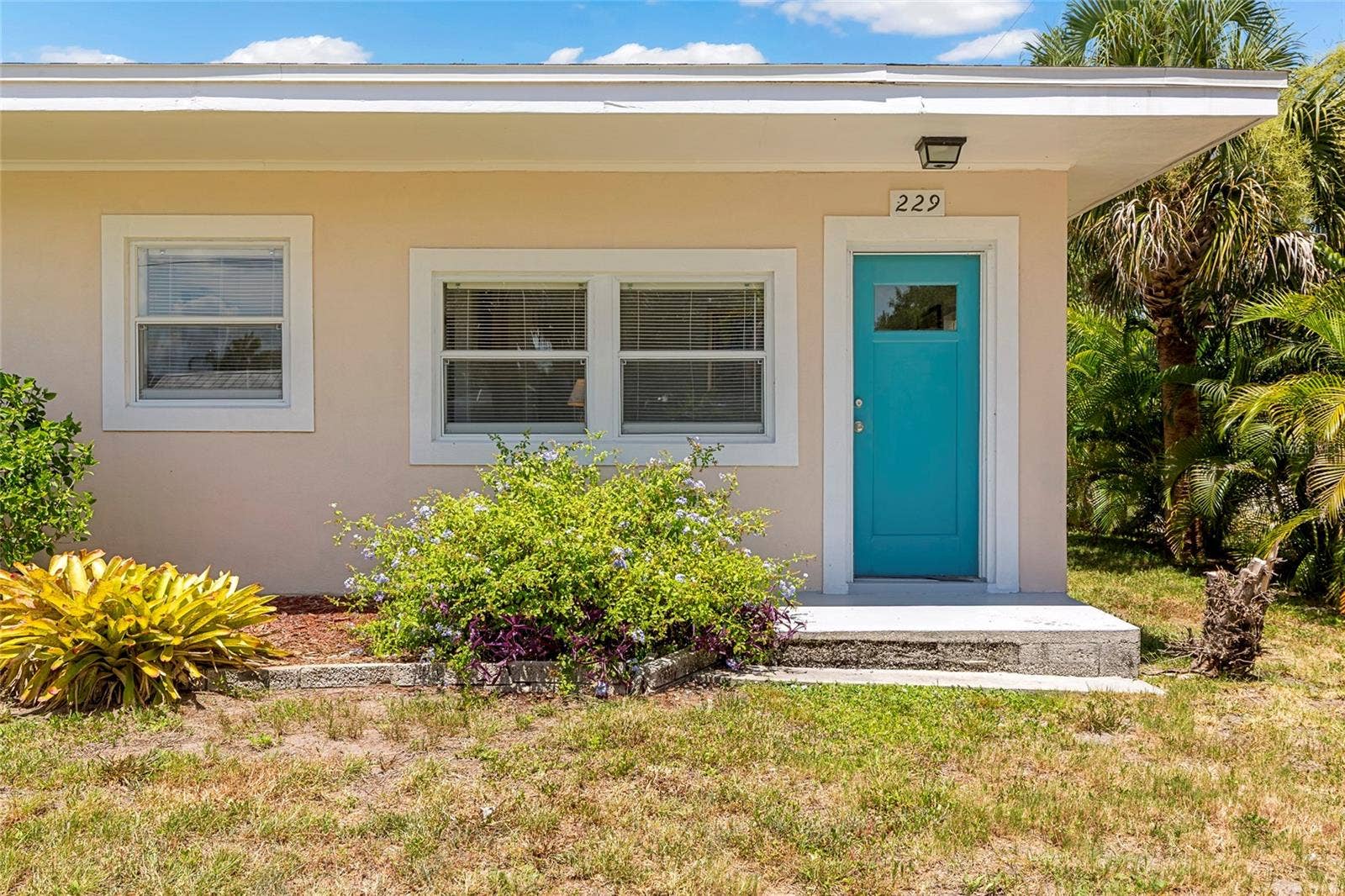 229 SHORE ROAD, Nokomis, FL 34275 229 SHORE ROAD, Nokomis, FL 34275