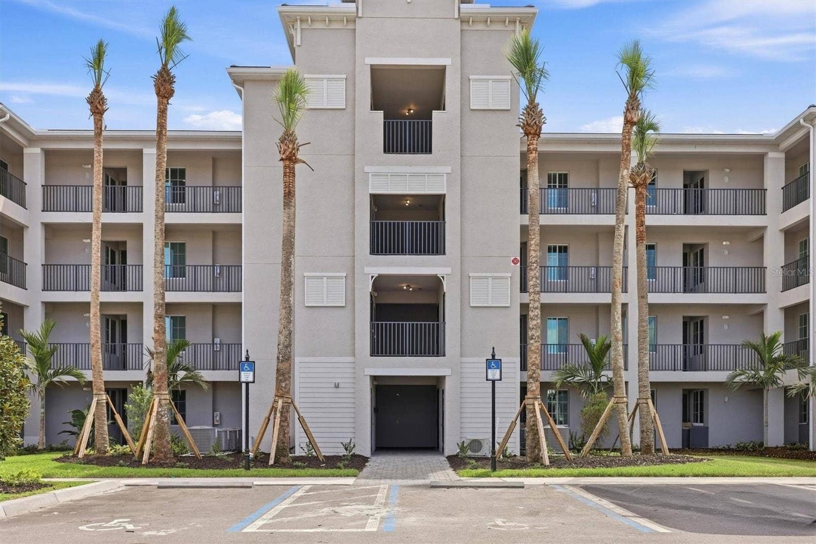 19110 SCALLOP LOOP, #203, Lakewood Ranch, FL 34211
