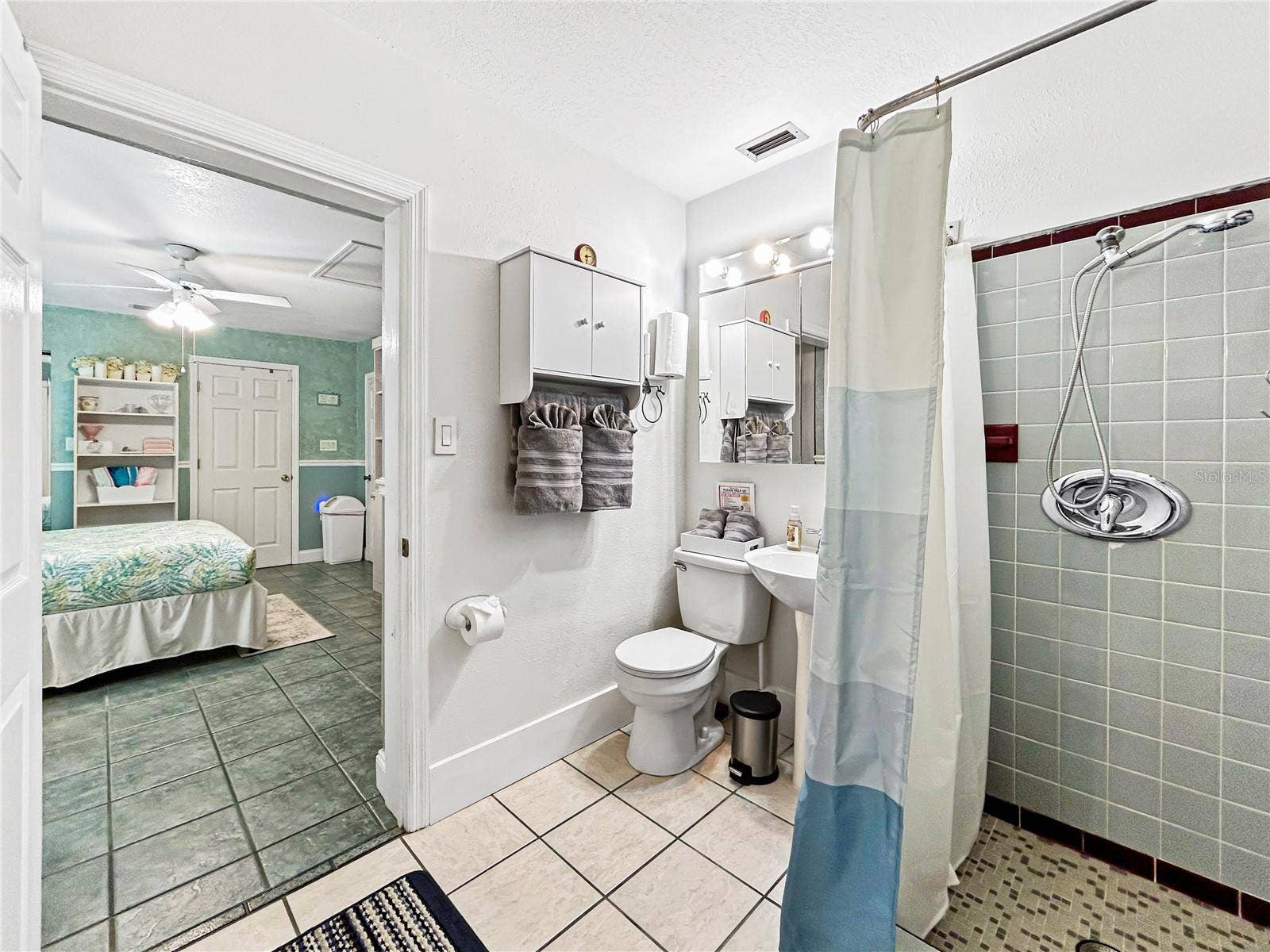 2501 32ND AVENUE W, Bradenton, FL 34205