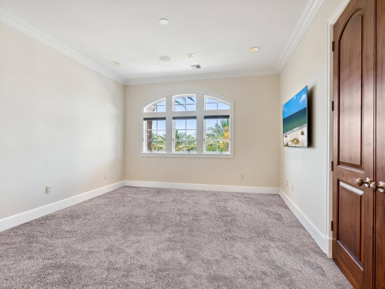 1423 HILLVIEW DRIVE, Sarasota, FL 34239 1423 HILLVIEW DRIVE, Sarasota, FL 34239