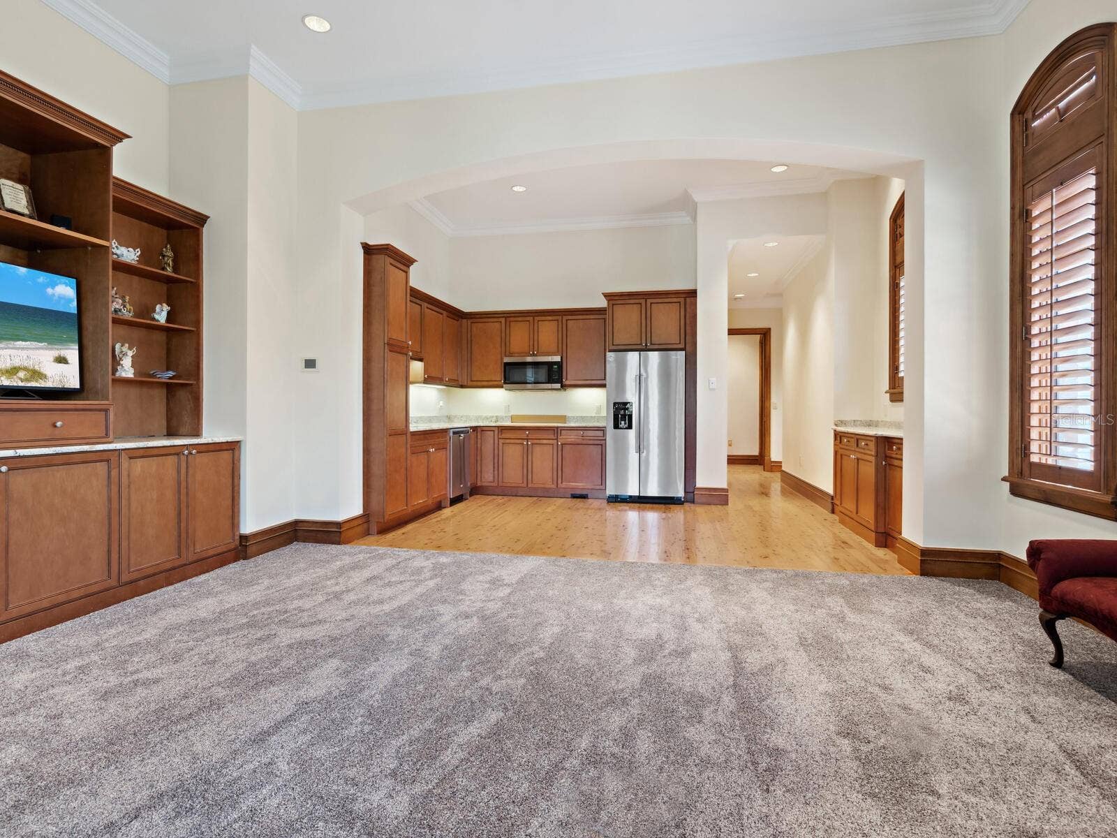 1423 HILLVIEW DRIVE, Sarasota, FL 34239 1423 HILLVIEW DRIVE, Sarasota, FL 34239