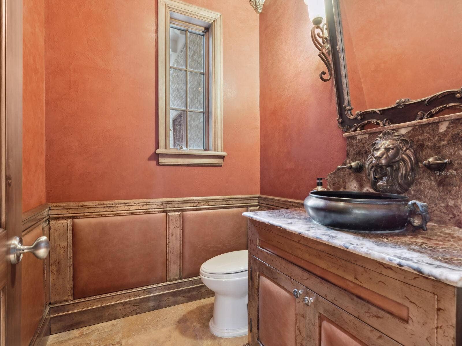 1423 HILLVIEW DRIVE, Sarasota, FL 34239 1423 HILLVIEW DRIVE, Sarasota, FL 34239