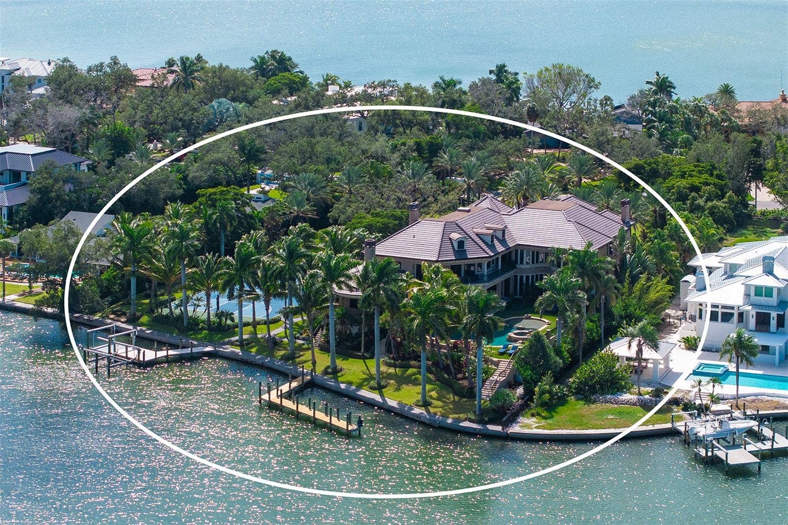 1423 HILLVIEW DRIVE, Sarasota, FL 34239 1423 HILLVIEW DRIVE, Sarasota, FL 34239