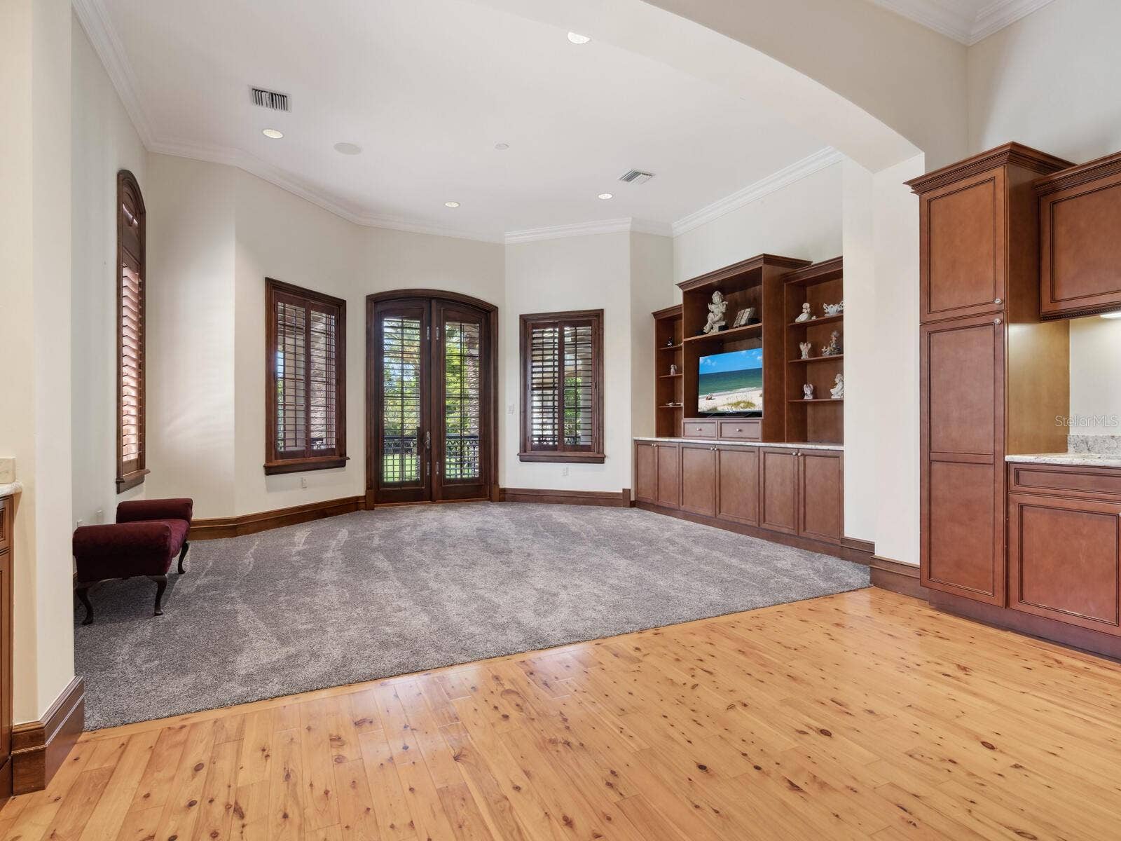 1423 HILLVIEW DRIVE, Sarasota, FL 34239 1423 HILLVIEW DRIVE, Sarasota, FL 34239