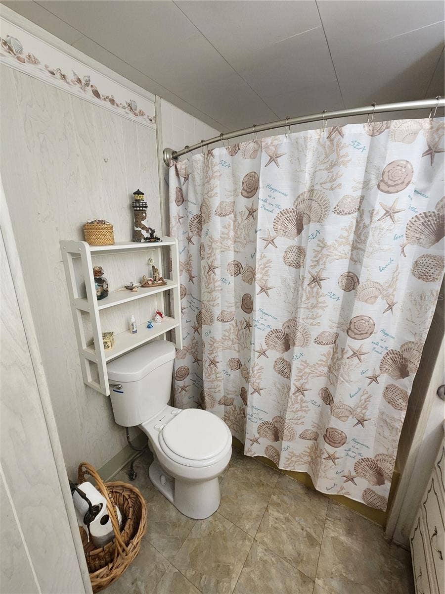 5317 CHATEAU LANE, Bradenton, FL 34207