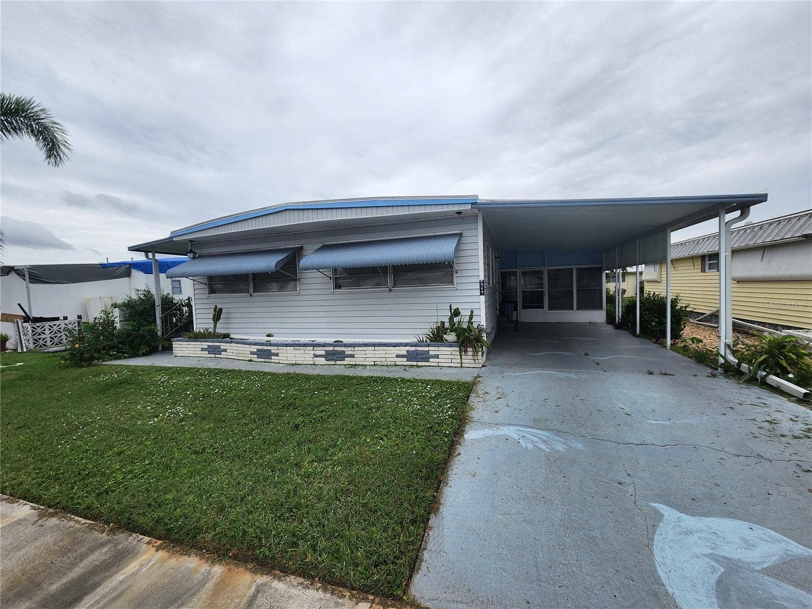 5317 CHATEAU LANE, Bradenton, FL 34207