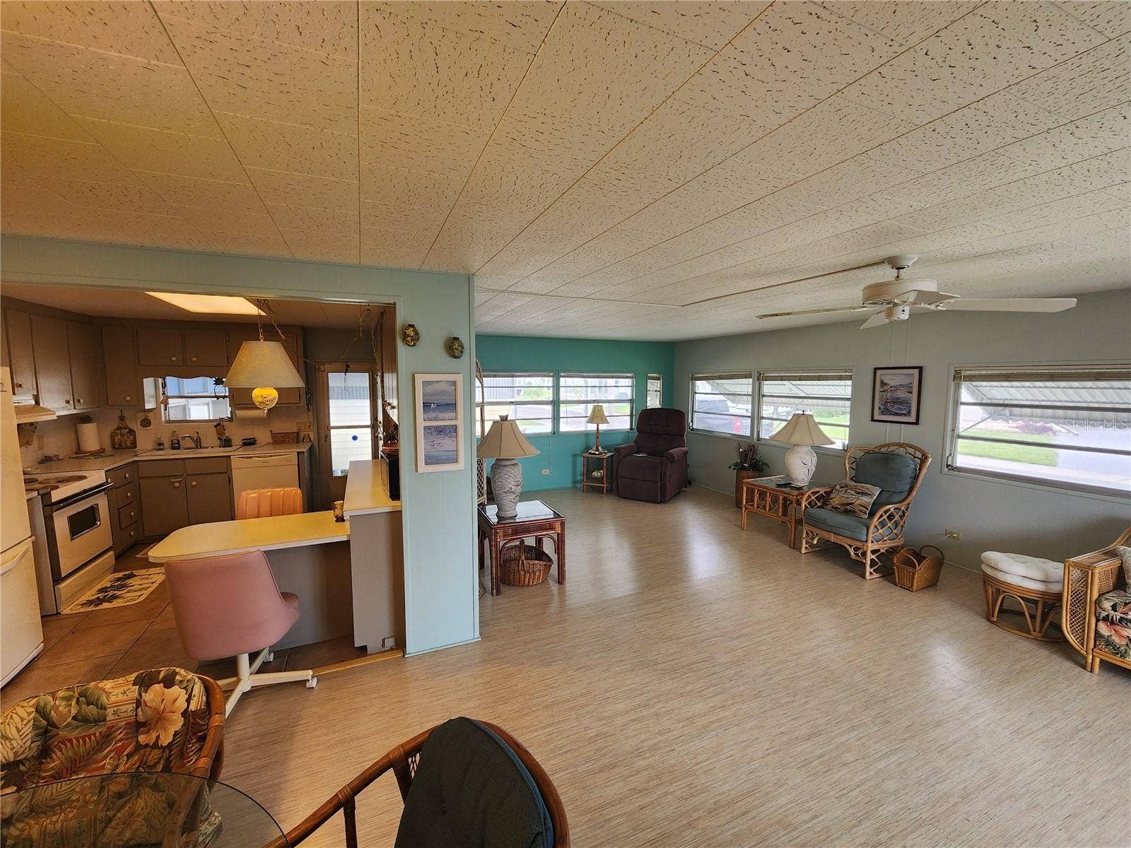5317 CHATEAU LANE, Bradenton, FL 34207