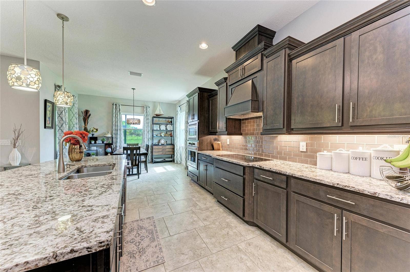 519 165TH STREET E, Bradenton, FL 34212 519 165TH STREET E, Bradenton, FL 34212