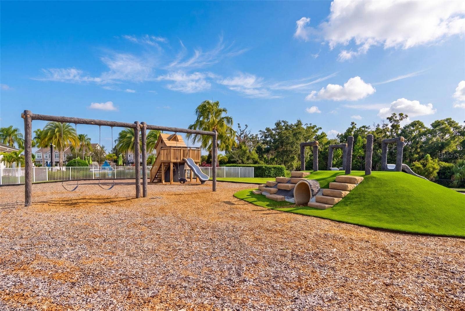 12326 BLUE HILL TRAIL, Bradenton, FL 34211 12326 BLUE HILL TRAIL, Bradenton, FL 34211
