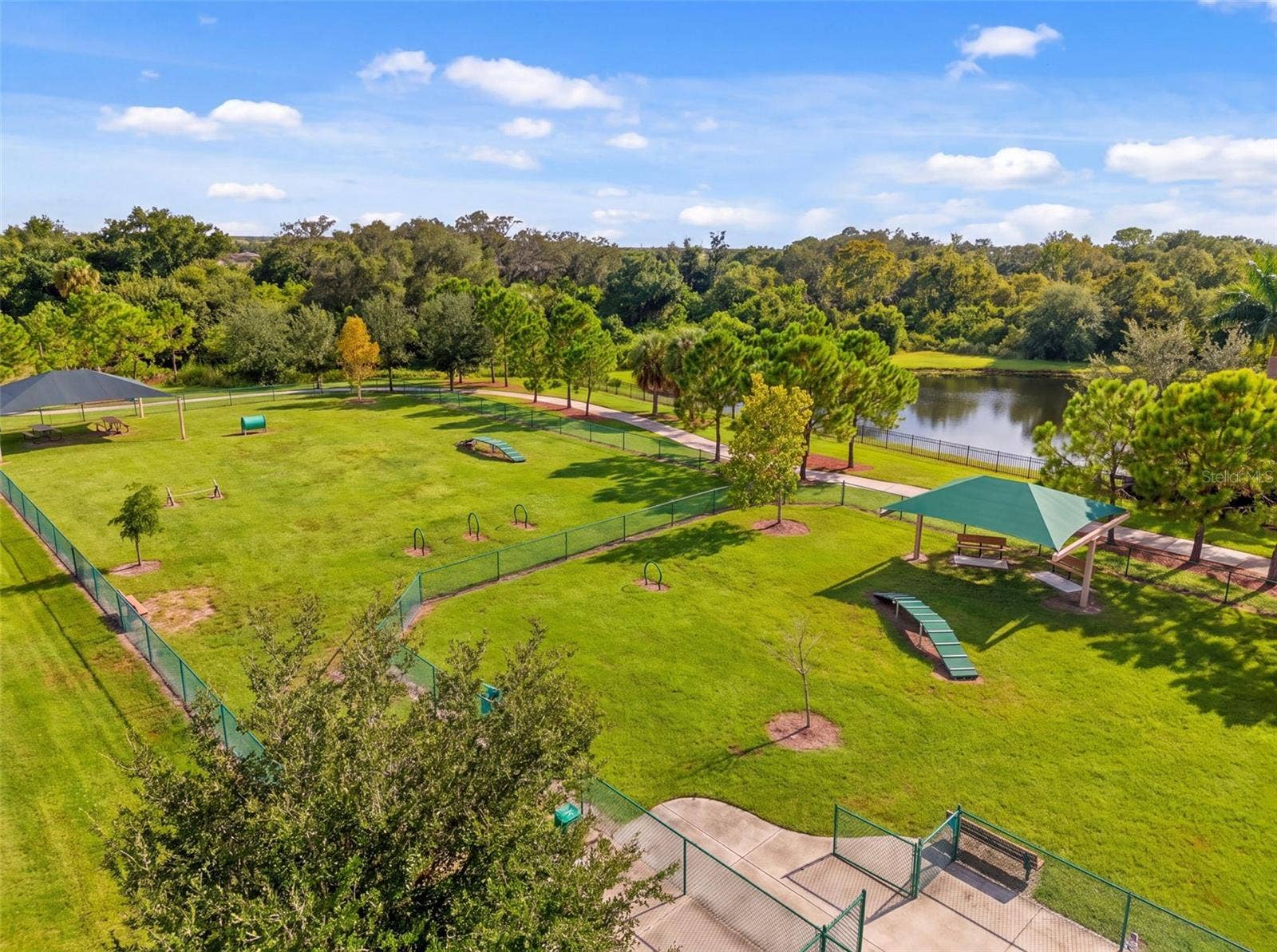 12326 BLUE HILL TRAIL, Bradenton, FL 34211 12326 BLUE HILL TRAIL, Bradenton, FL 34211