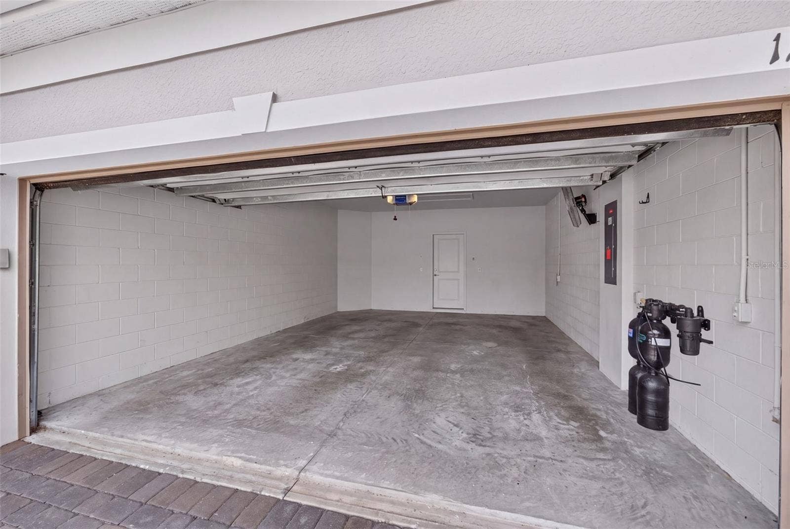 12326 BLUE HILL TRAIL, Bradenton, FL 34211 12326 BLUE HILL TRAIL, Bradenton, FL 34211