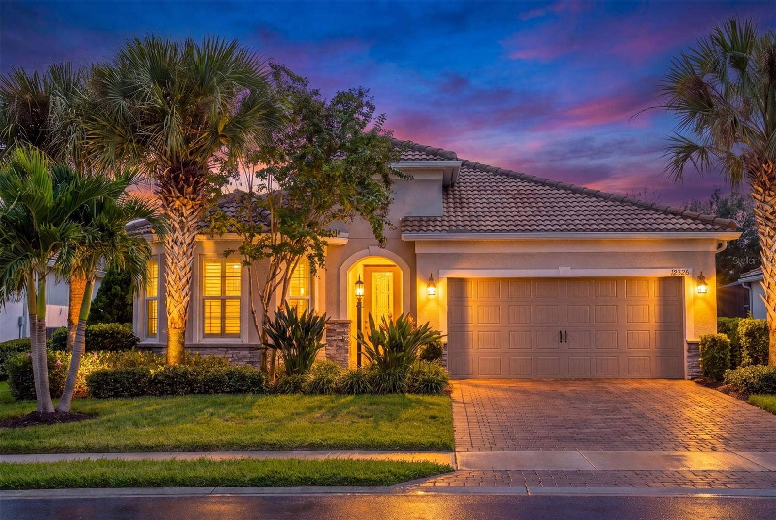 12326 BLUE HILL TRAIL, Bradenton, FL 34211 12326 BLUE HILL TRAIL, Bradenton, FL 34211