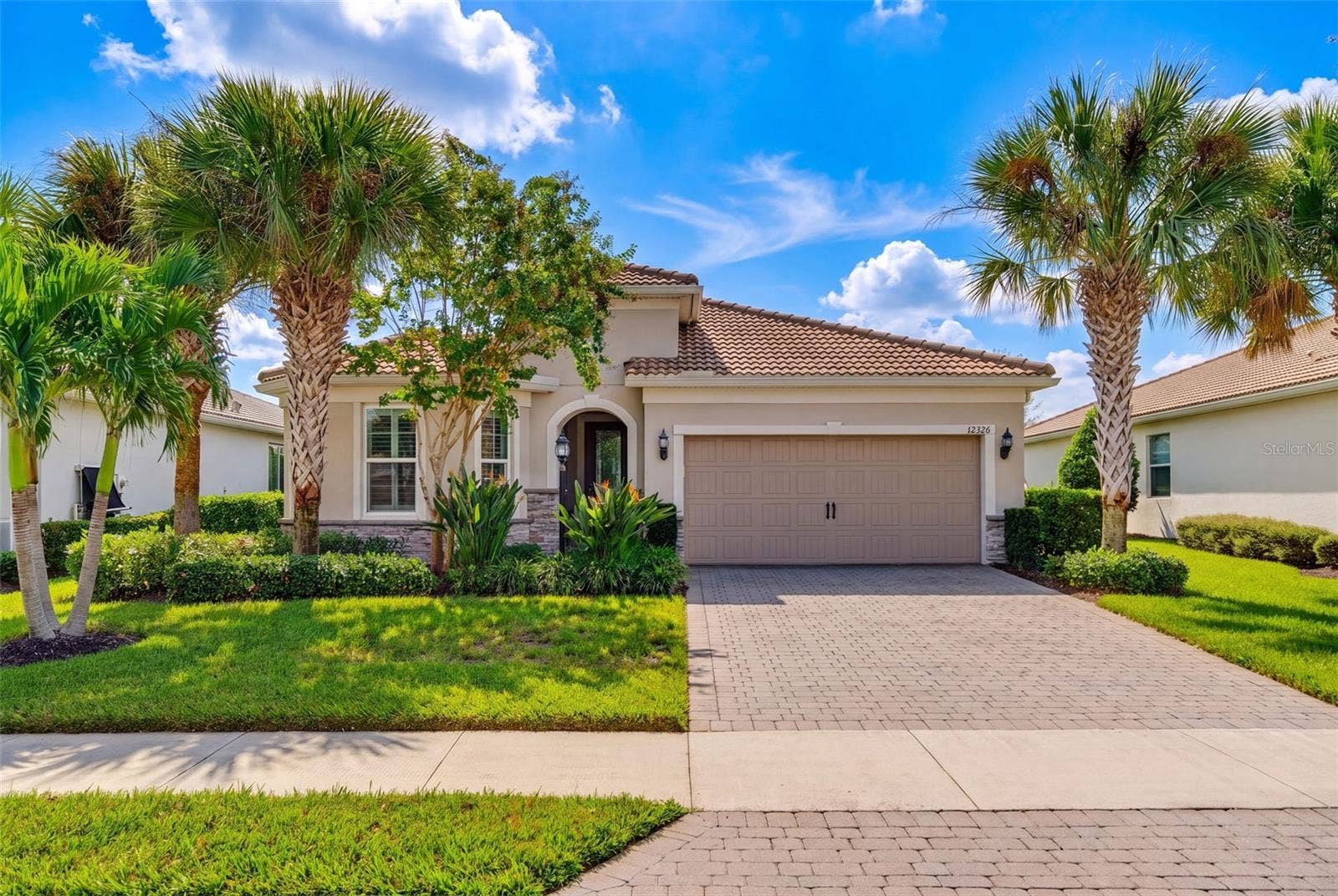 12326 BLUE HILL TRAIL, Bradenton, FL 34211 12326 BLUE HILL TRAIL, Bradenton, FL 34211