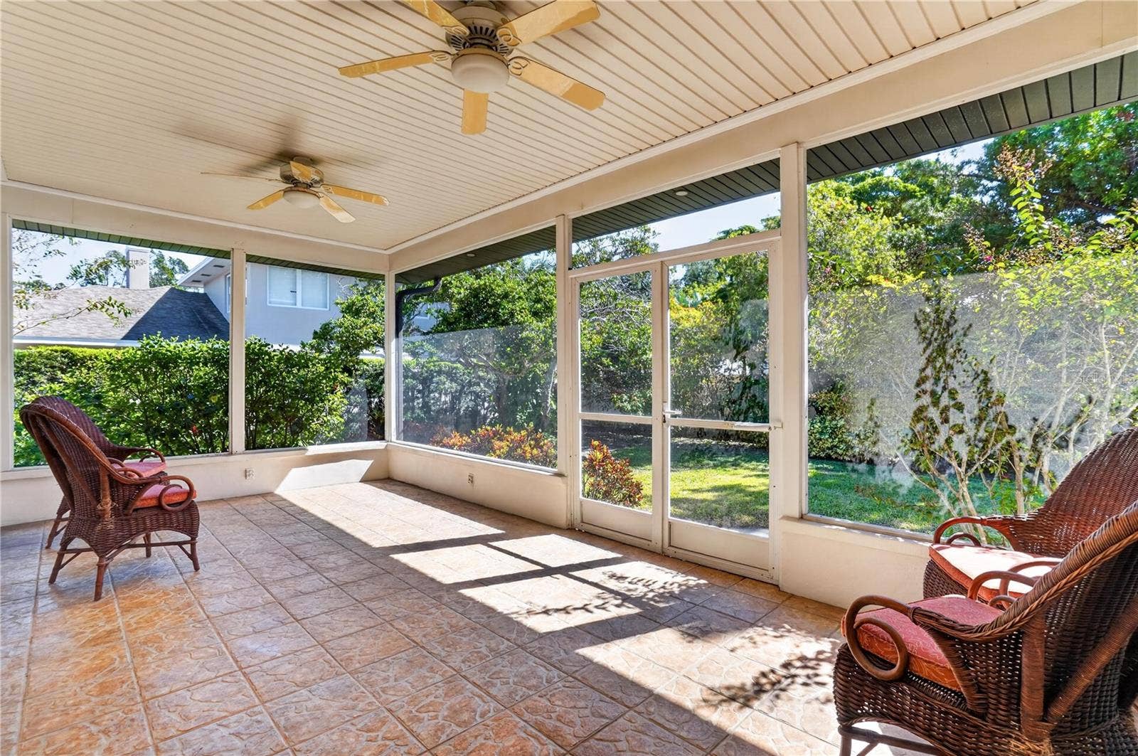 2305 RIVERVIEW BOULEVARD, Bradenton, FL 34205 2305 RIVERVIEW BOULEVARD, Bradenton, FL 34205