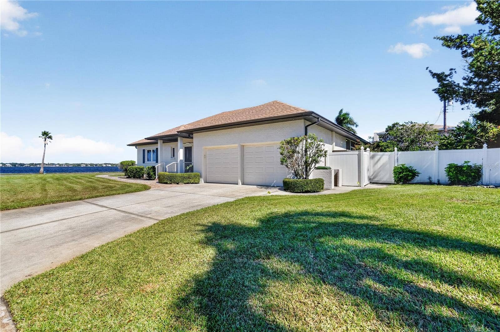 2305 RIVERVIEW BOULEVARD, Bradenton, FL 34205 2305 RIVERVIEW BOULEVARD, Bradenton, FL 34205