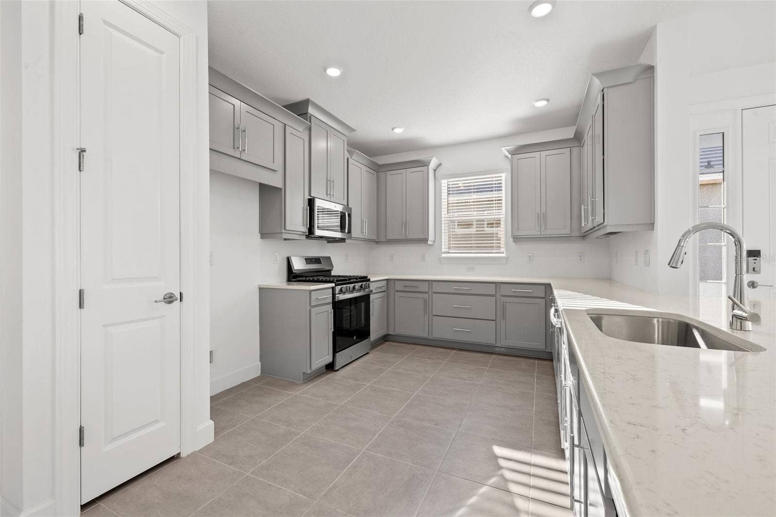 16117 ISOLA PLACE, Lakewood Ranch, FL 34211 16117 ISOLA PLACE, Lakewood Ranch, FL 34211