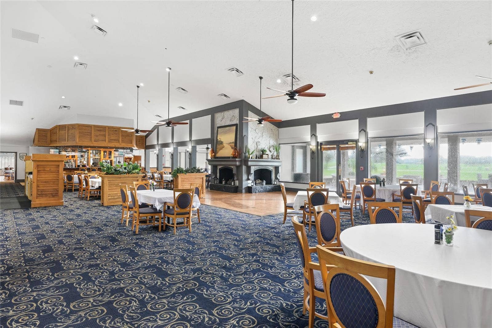 3306 LITTLE COUNTRY ROAD, Parrish, FL 34219 Dining area and bar