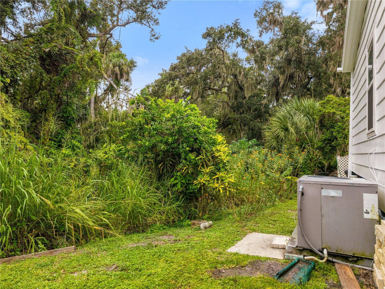 3329 EILEEN DRIVE, Ellenton, FL 34222 3329 EILEEN DRIVE, Ellenton, FL 34222