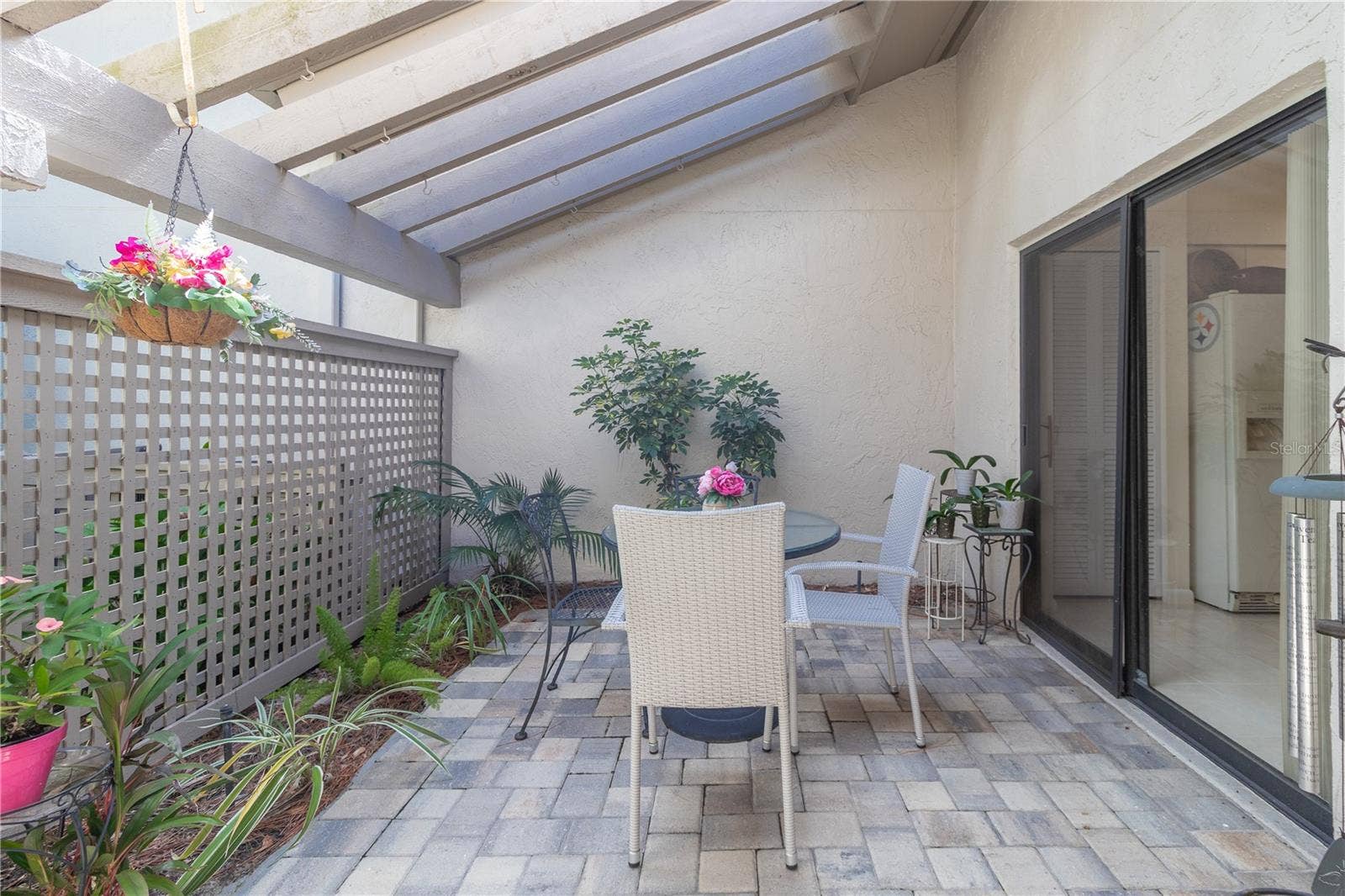 3123 SANDLEHEATH, #4, Sarasota, FL 34235 Front Patio
