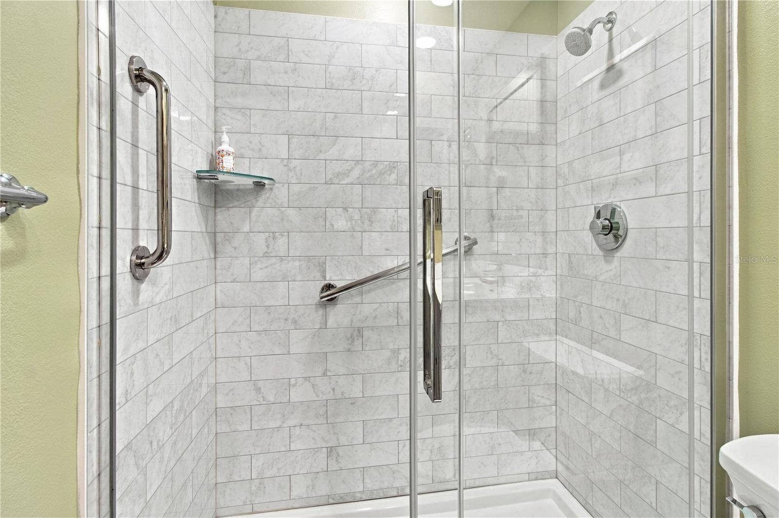 3123 SANDLEHEATH, #4, Sarasota, FL 34235 Second Bathroom