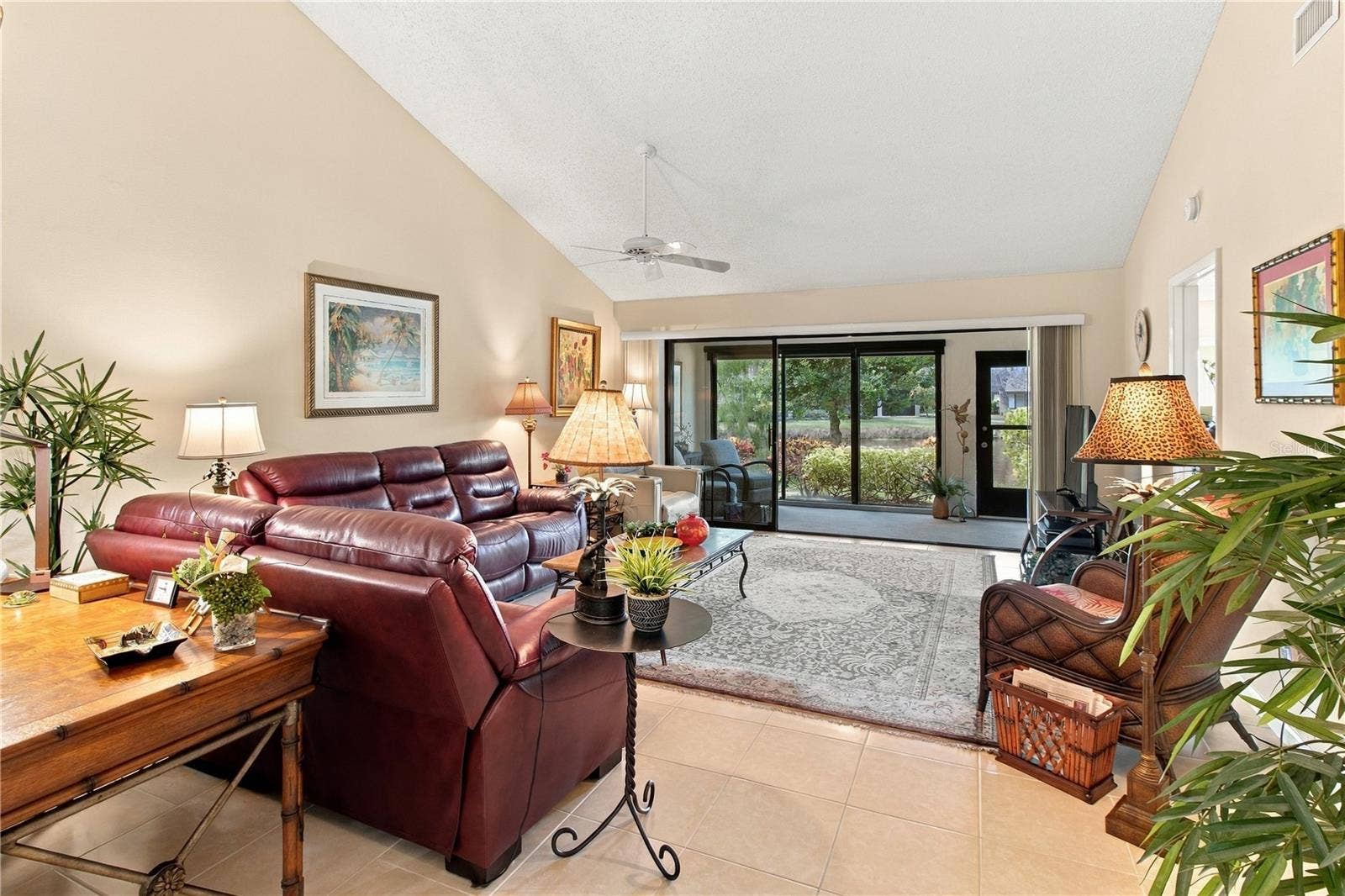 3123 SANDLEHEATH, #4, Sarasota, FL 34235 Family Room