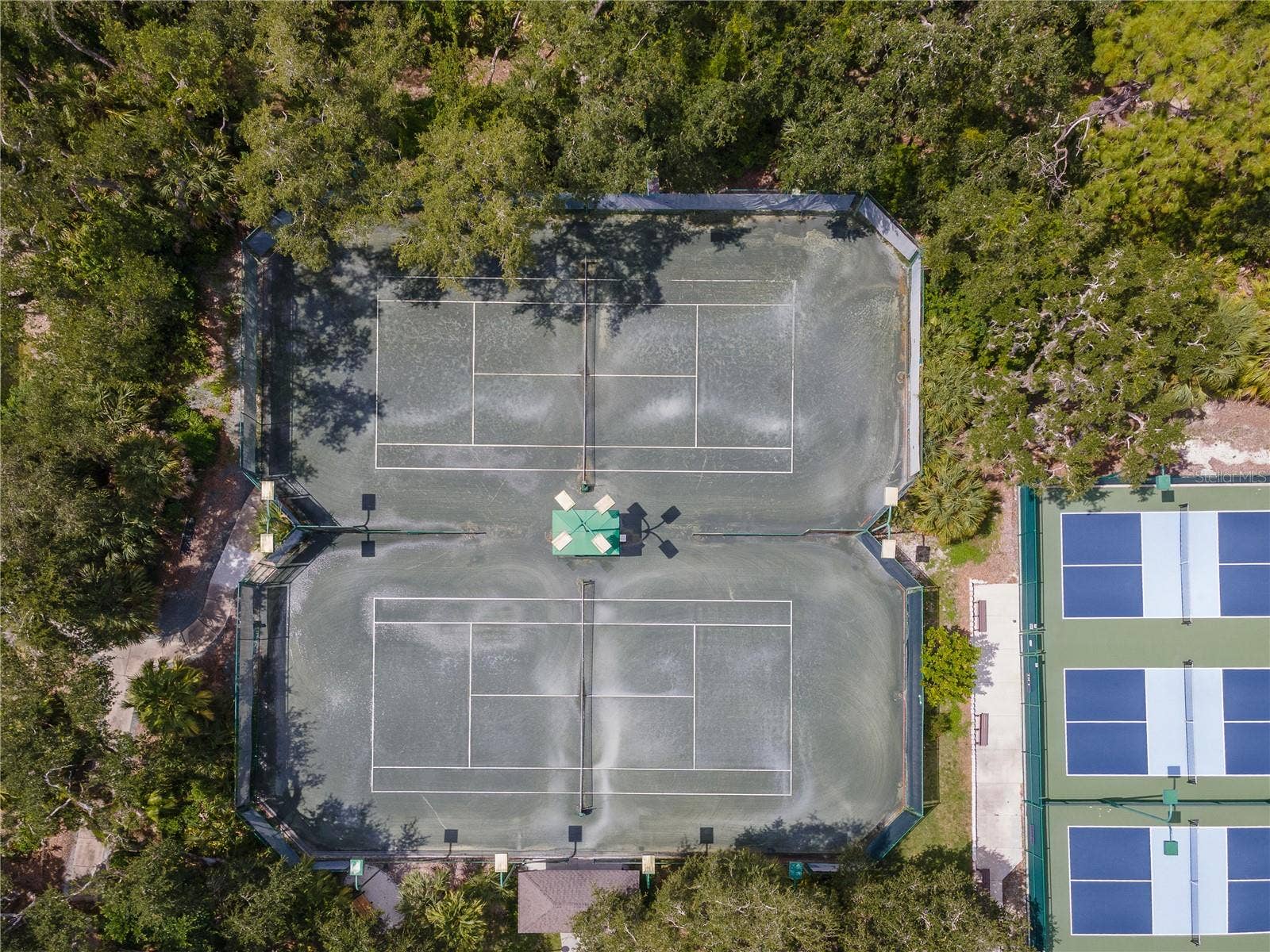 3123 SANDLEHEATH, #4, Sarasota, FL 34235 MCA Tennis