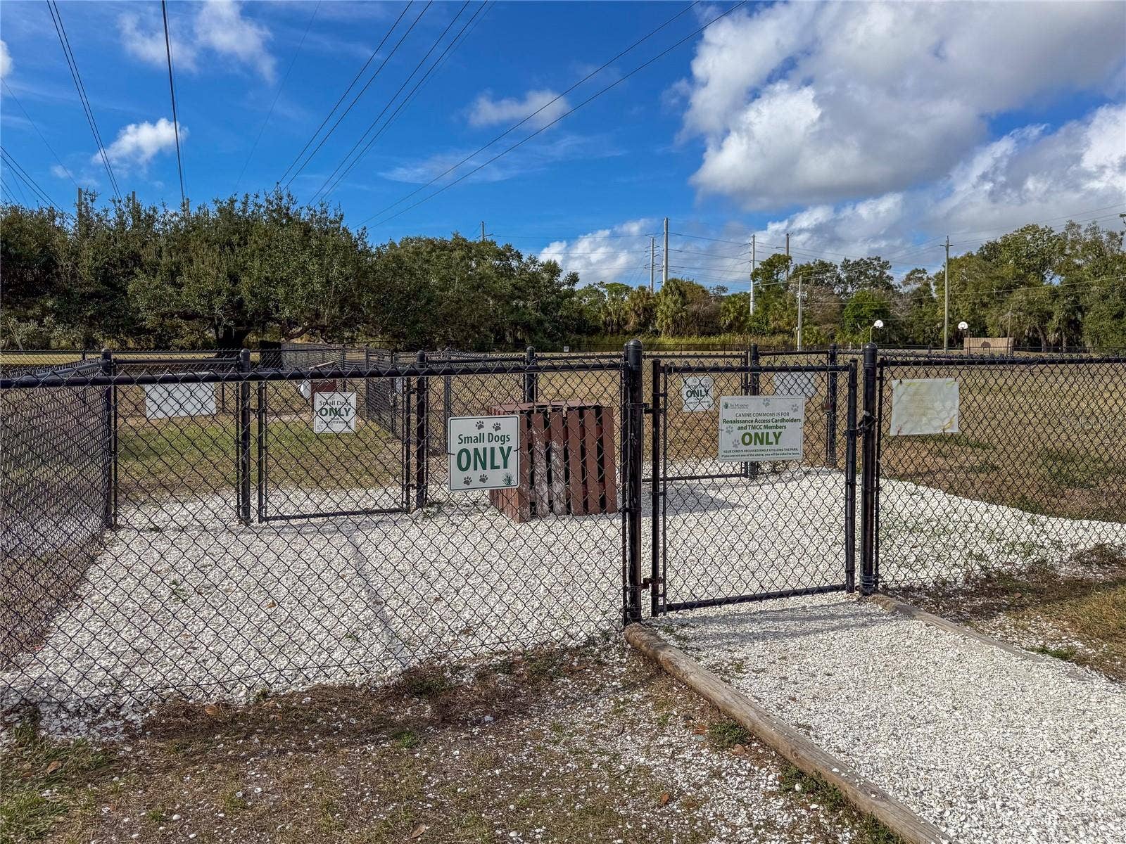 3123 SANDLEHEATH, #4, Sarasota, FL 34235 MCA Dog Park