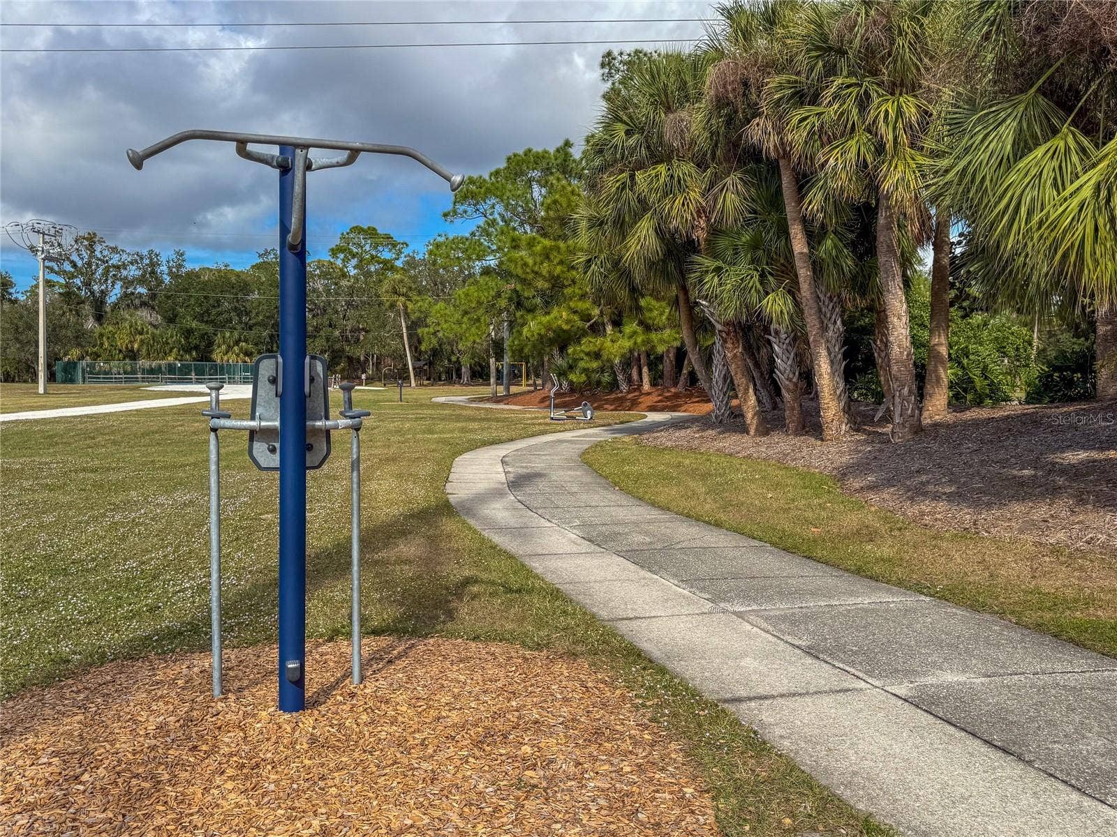 3123 SANDLEHEATH, #4, Sarasota, FL 34235 MCA Walking/ Fitness Trail