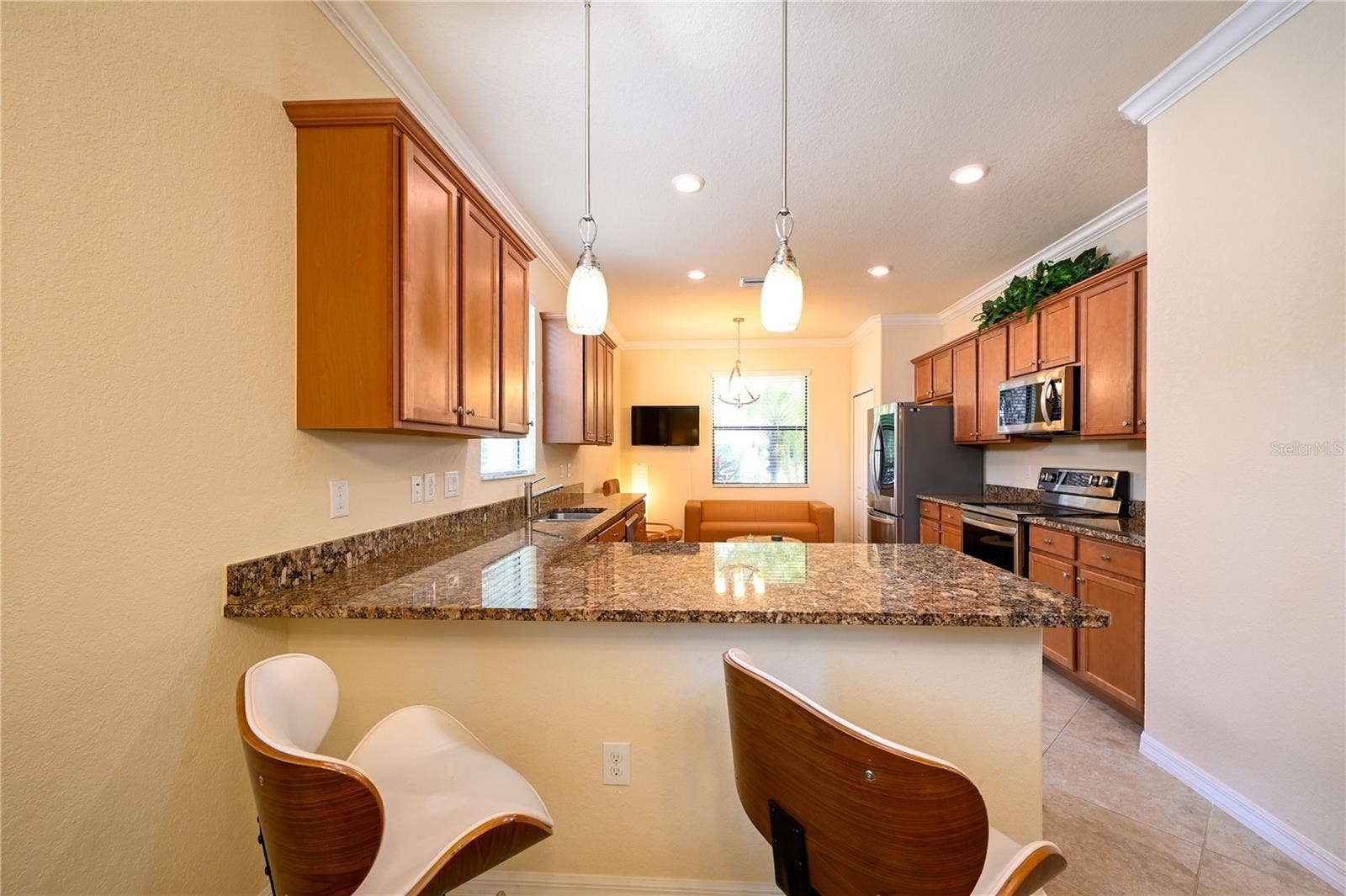 7124 MARSH VIEW TERRACE STREET, Bradenton, FL 34212 Kitchen directly from dining area