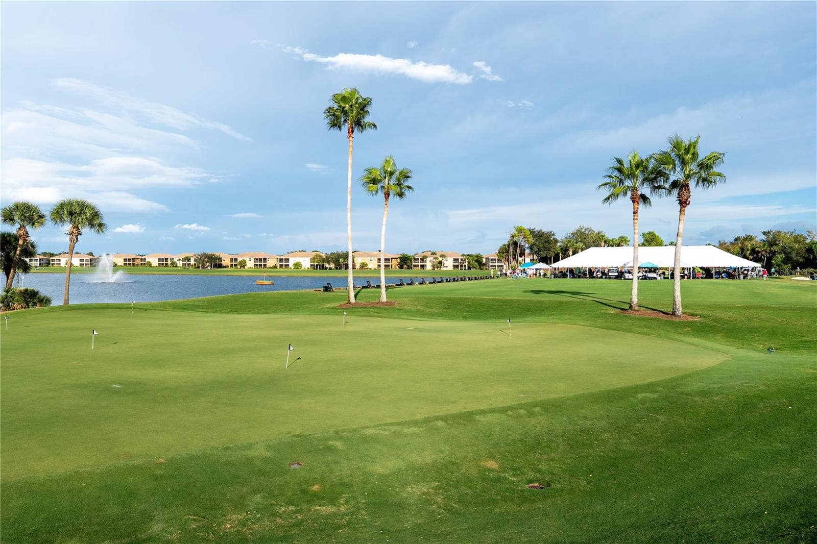 7124 MARSH VIEW TERRACE STREET, Bradenton, FL 34212 Putting green and driving range