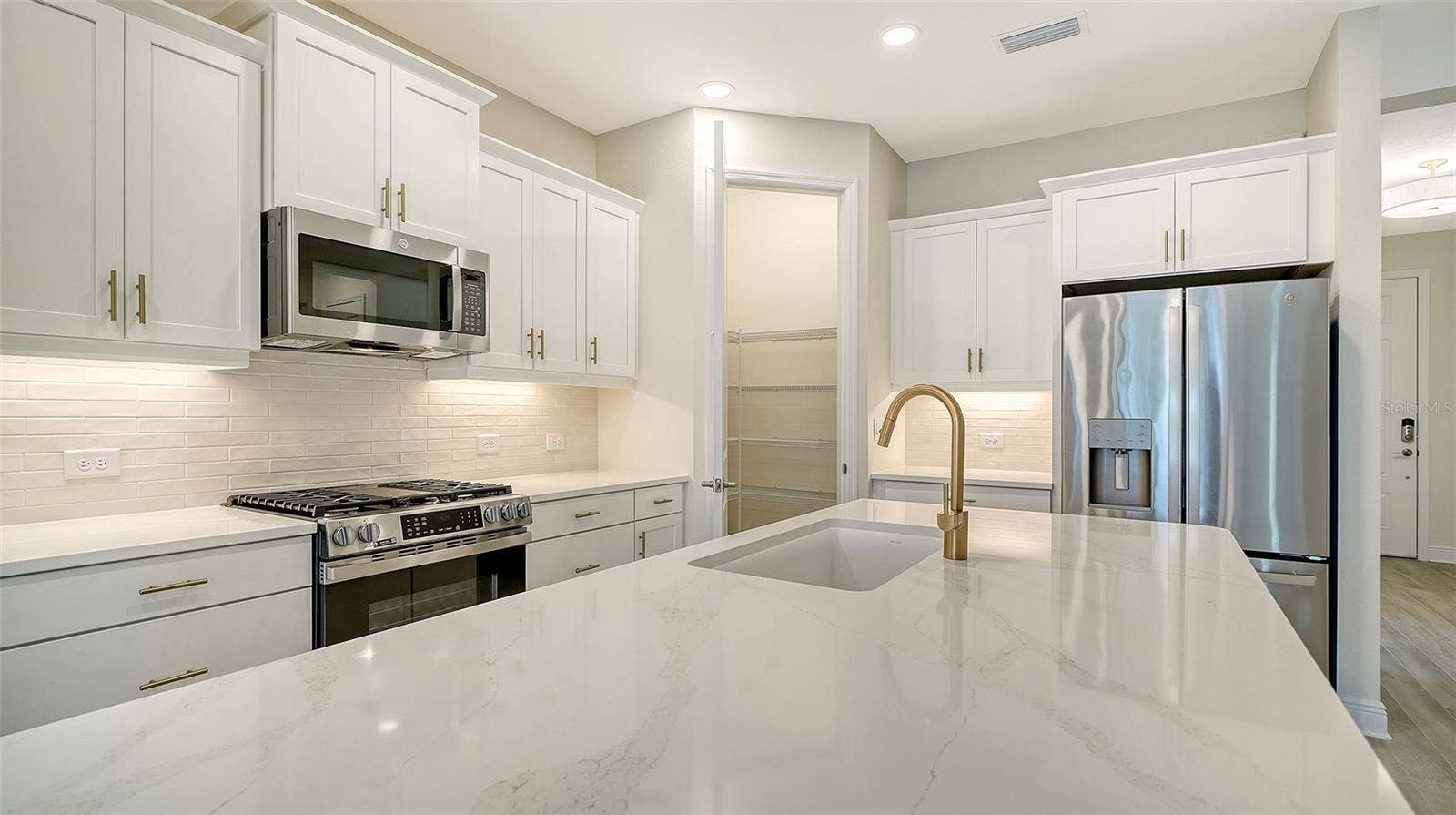 2115 SYLVESTER PALM LANE, Bradenton, FL 34212
