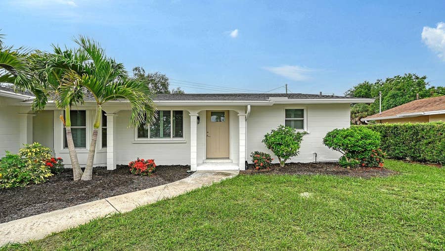 Property photo for 2610 REGATTA DRIVE, Sarasota, FL