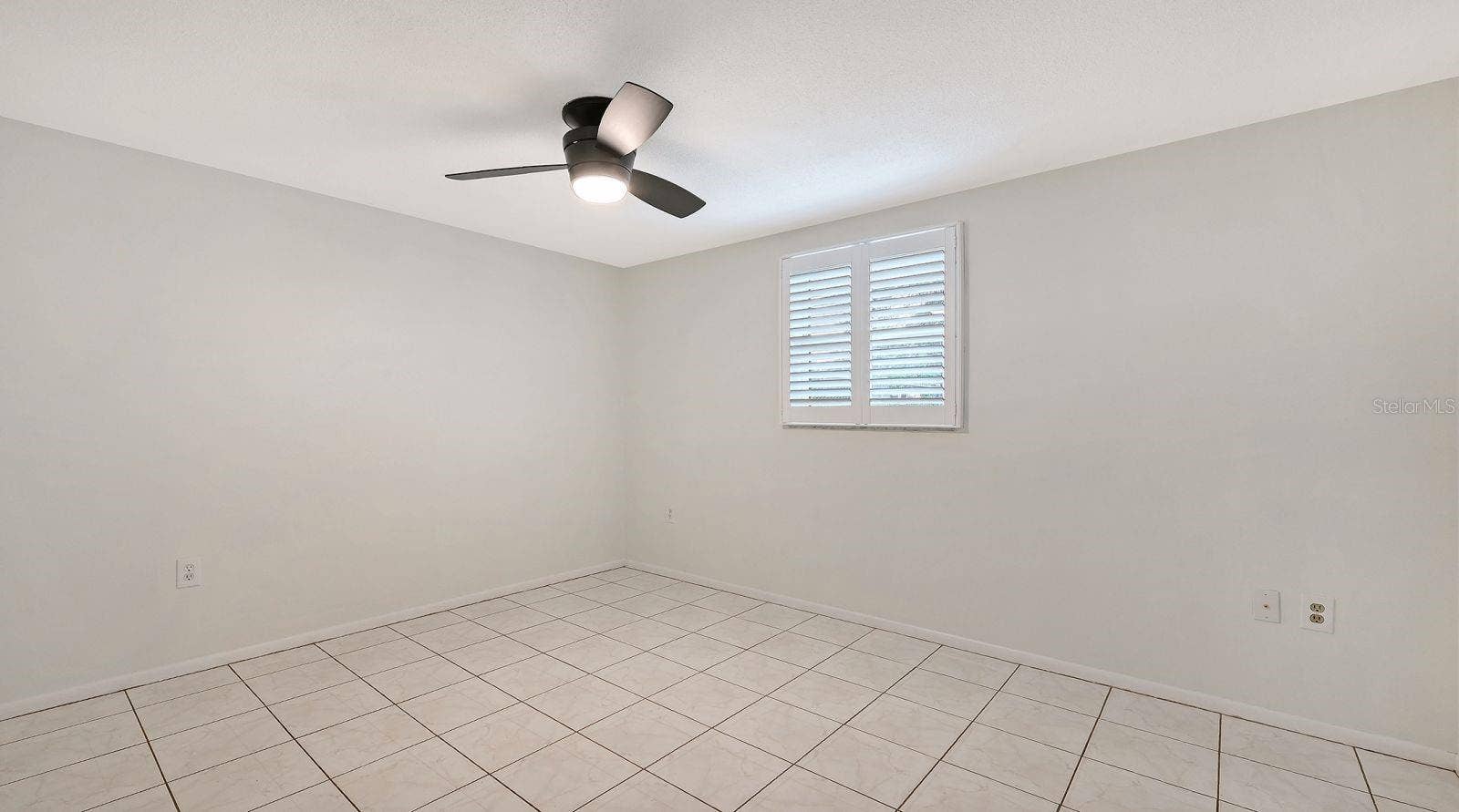 Unstaged Guest Bedroom